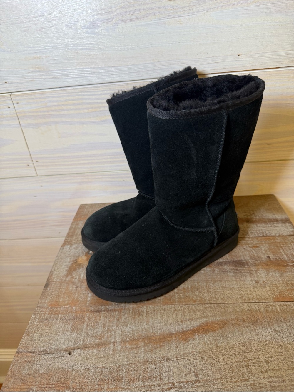 Koolaburra by UGG Koola Tall Women's Size 7 Boots Black Suede Fur